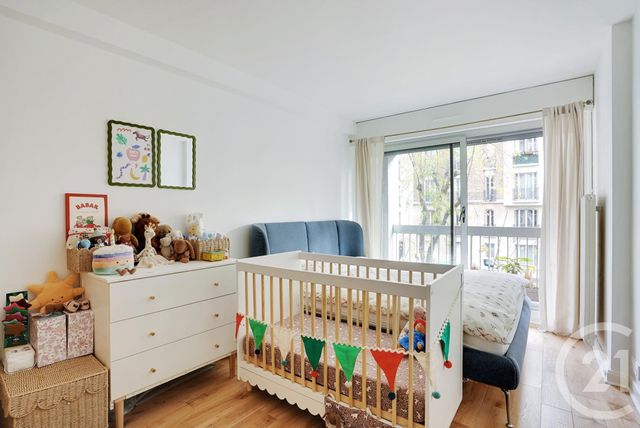 Appartement F2 à vendre - 2 pièces - 51.8 m2 - PARIS - 75015 - ILE-DE-FRANCE - Century 21 Charles Michels