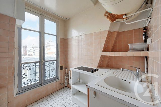 Appartement F2 à vendre - 2 pièces - 32.0 m2 - PARIS - 75015 - ILE-DE-FRANCE - Century 21 Charles Michels