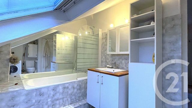 Appartement F2 bis à louer - 2 pièces - 42.04 m2 - PARIS - 75015 - ILE-DE-FRANCE - Century 21 Charles Michels