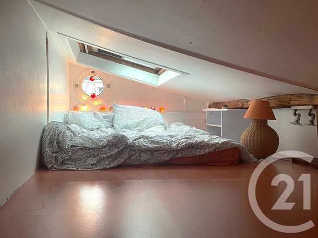 Appartement F2 bis à louer - 2 pièces - 42.04 m2 - PARIS - 75015 - ILE-DE-FRANCE - Century 21 Charles Michels