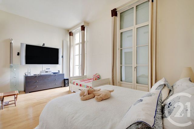 Appartement à vendre - 3 pièces - 120.0 m2 - PARIS - 75116 - ILE-DE-FRANCE - Century 21 Charles Michels