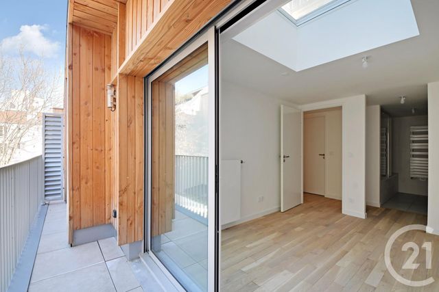 Appartement Triplex à vendre - 5 pièces - 95.91 m2 - PARIS - 75015 - ILE-DE-FRANCE - Century 21 Charles Michels