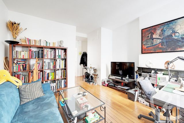 Appartement à vendre - 2 pièces - 38.39 m2 - PARIS - 75015 - ILE-DE-FRANCE - Century 21 Charles Michels