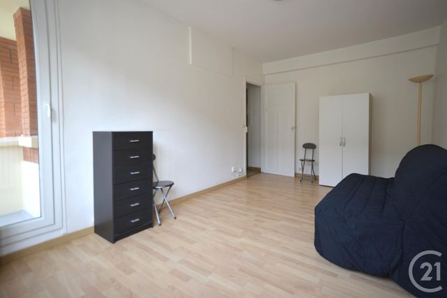 Appartement F1 à louer - 1 pièce - 25.23 m2 - VANVES - 92 - ILE-DE-FRANCE - Century 21 Charles Michels