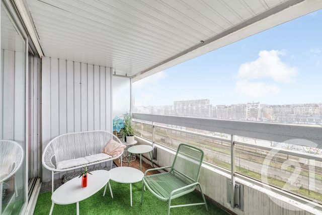 Appartement F1 à vendre - 1 pièce - 30.4 m2 - PARIS - 75015 - ILE-DE-FRANCE - Century 21 Charles Michels