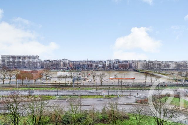 Appartement F1 à vendre - 1 pièce - 30.4 m2 - PARIS - 75015 - ILE-DE-FRANCE - Century 21 Charles Michels