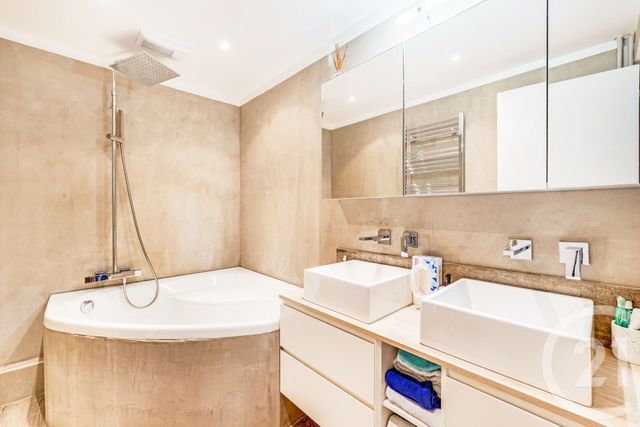 Appartement F3 à vendre - 3 pièces - 72.13 m2 - PARIS - 75015 - ILE-DE-FRANCE - Century 21 Charles Michels