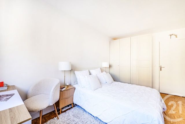 Appartement F3 à vendre - 3 pièces - 72.13 m2 - PARIS - 75015 - ILE-DE-FRANCE - Century 21 Charles Michels