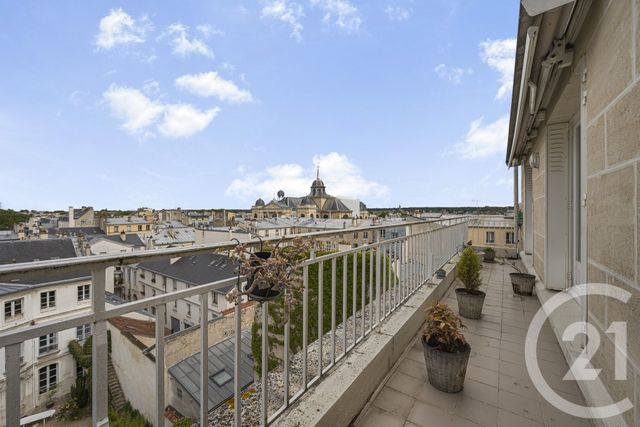 Appartement F3 à vendre - 3 pièces - 69.7 m2 - VERSAILLES - 78 - ILE-DE-FRANCE - Century 21 Charles Michels