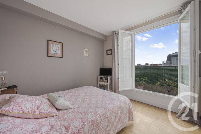 Appartement F3 à vendre - 3 pièces - 69.7 m2 - VERSAILLES - 78 - ILE-DE-FRANCE - Century 21 Charles Michels