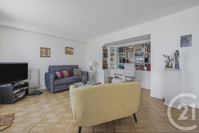Appartement F3 à vendre - 3 pièces - 69.7 m2 - VERSAILLES - 78 - ILE-DE-FRANCE - Century 21 Charles Michels