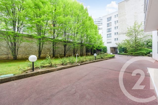 Appartement F1 à vendre - 1 pièce - 35.67 m2 - PARIS - 75015 - ILE-DE-FRANCE - Century 21 Charles Michels