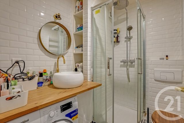 Appartement F1 à vendre - 1 pièce - 27.67 m2 - PARIS - 75015 - ILE-DE-FRANCE - Century 21 Charles Michels