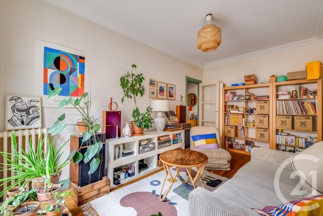 Appartement F2 à vendre - 2 pièces - 47.61 m2 - PARIS - 75015 - ILE-DE-FRANCE - Century 21 Charles Michels