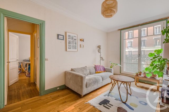 Appartement F2 à vendre - 2 pièces - 47.61 m2 - PARIS - 75015 - ILE-DE-FRANCE - Century 21 Charles Michels