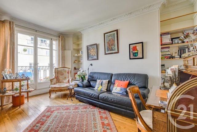 Appartement F2 à vendre - 3 pièces - 62.2 m2 - PARIS - 75015 - ILE-DE-FRANCE - Century 21 Charles Michels