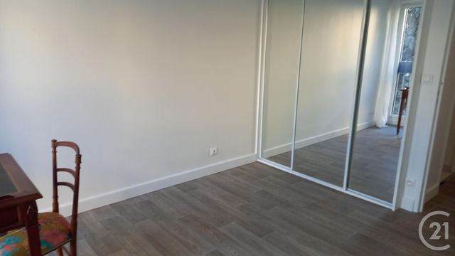 Appartement F3 à louer - 3 pièces - 57.24 m2 - PARIS - 75015 - ILE-DE-FRANCE - Century 21 Charles Michels