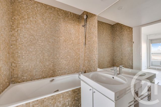 Appartement F2 à vendre - 2 pièces - 46.0 m2 - PARIS - 75015 - ILE-DE-FRANCE - Century 21 Charles Michels