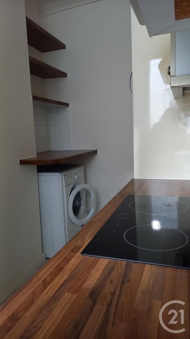 Appartement F2 à louer - 2 pièces - 33.41 m2 - PARIS - 75015 - ILE-DE-FRANCE - Century 21 Charles Michels