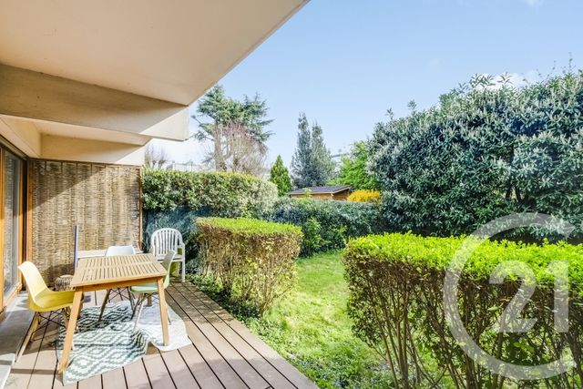 Appartement F4 à vendre - 4 pièces - 78.12 m2 - SURESNES - 92 - ILE-DE-FRANCE - Century 21 Charles Michels