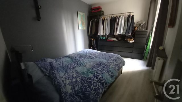 Appartement F2 à louer - 2 pièces - 37.83 m2 - PARIS - 75018 - ILE-DE-FRANCE - Century 21 Charles Michels