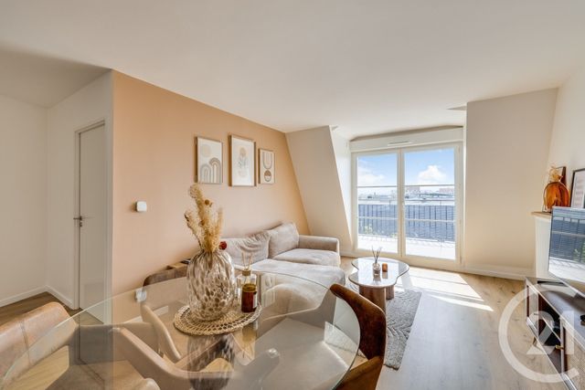 Appartement T2 à vendre - 3 pièces - 57.0 m2 - LE BLANC MESNIL - 93 - ILE-DE-FRANCE - Century 21 Charles Michels