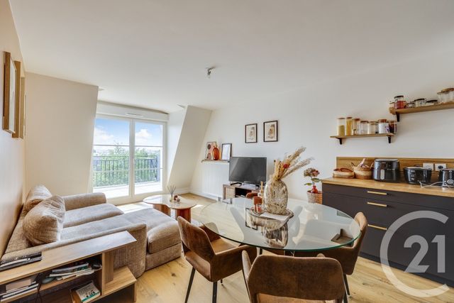 Appartement T2 à vendre - 3 pièces - 57.0 m2 - LE BLANC MESNIL - 93 - ILE-DE-FRANCE - Century 21 Charles Michels