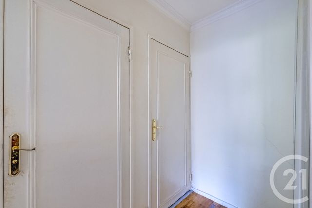 Appartement F2 à vendre - 2 pièces - 47.8 m2 - VINCENNES - 94 - ILE-DE-FRANCE - Century 21 Charles Michels