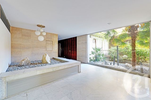 Appartement F2 à vendre - 2 pièces - 46.07 m2 - PARIS - 75015 - ILE-DE-FRANCE - Century 21 Charles Michels