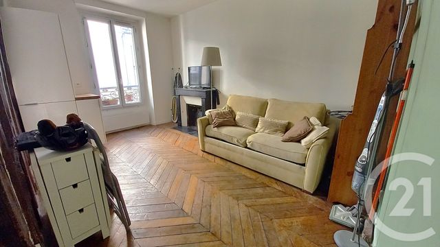 Appartement à louer - 2 pièces - 30.6 m2 - PARIS - 75018 - ILE-DE-FRANCE - Century 21 Charles Michels