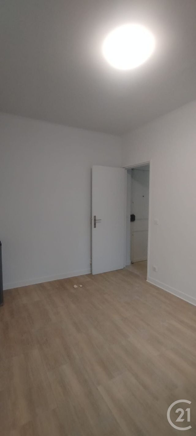 Appartement F1 à louer - 1 pièce - 19.41 m2 - ST OUEN - 93 - ILE-DE-FRANCE - Century 21 Charles Michels