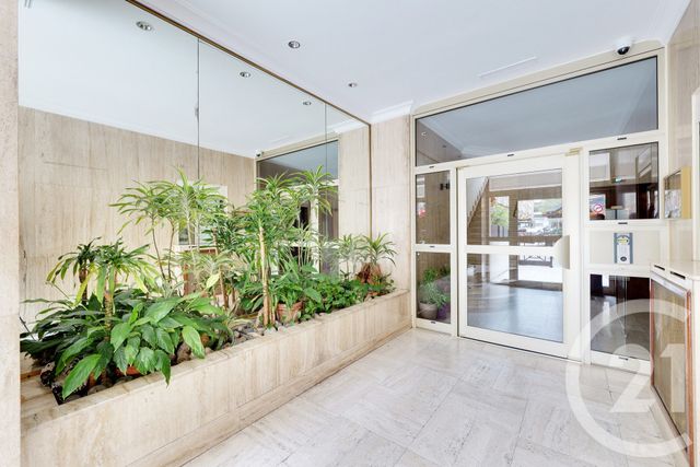 Appartement F1 à vendre - 1 pièce - 26.88 m2 - PARIS - 75015 - ILE-DE-FRANCE - Century 21 Charles Michels
