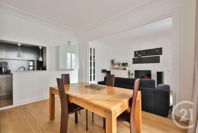 Appartement F2 à louer - 2 pièces - 53.56 m2 - PARIS - 75015 - ILE-DE-FRANCE - Century 21 Charles Michels