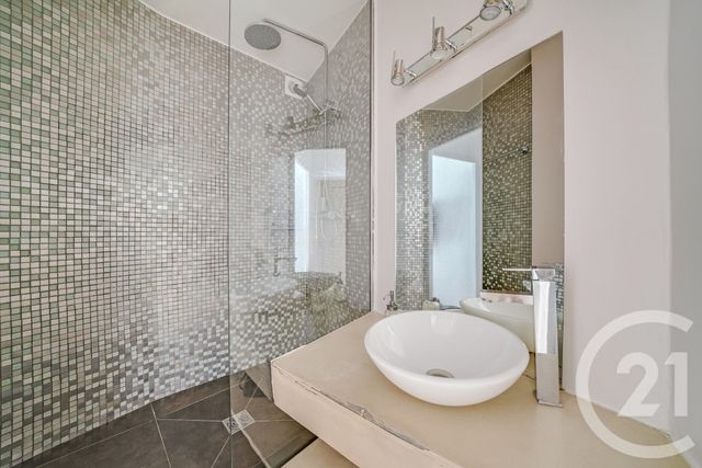 Appartement F2 à vendre - 2 pièces - 25.06 m2 - PARIS - 75018 - ILE-DE-FRANCE - Century 21 Charles Michels