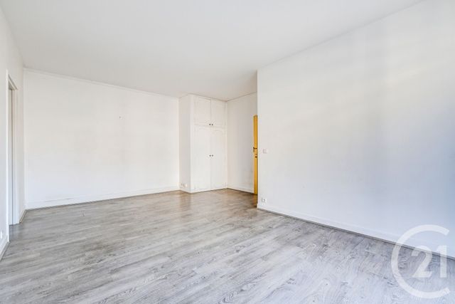 Appartement F3 à vendre - 3 pièces - 63.2 m2 - PARIS - 75015 - ILE-DE-FRANCE - Century 21 Charles Michels