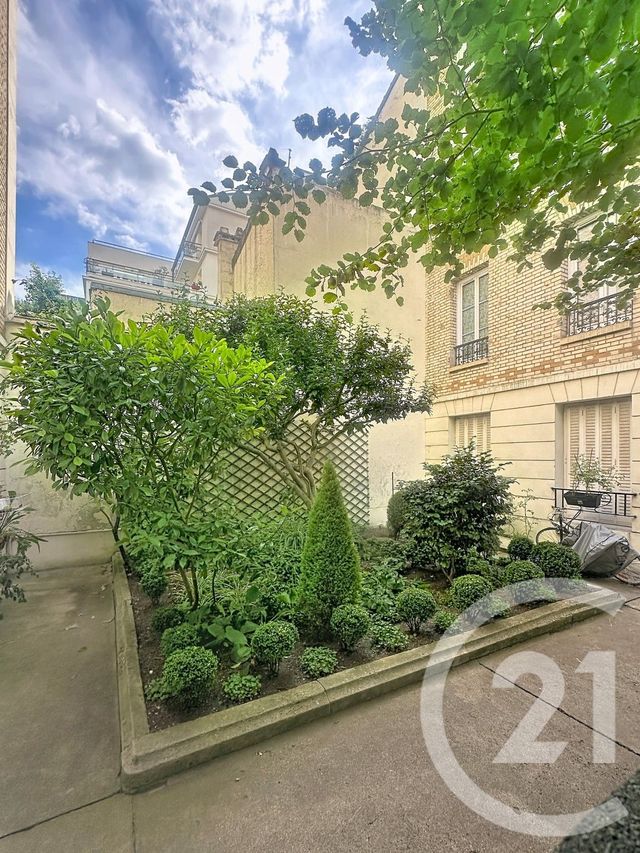 Appartement T1 à vendre - 1 pièce - 24.0 m2 - PARIS - 75015 - ILE-DE-FRANCE - Century 21 Charles Michels