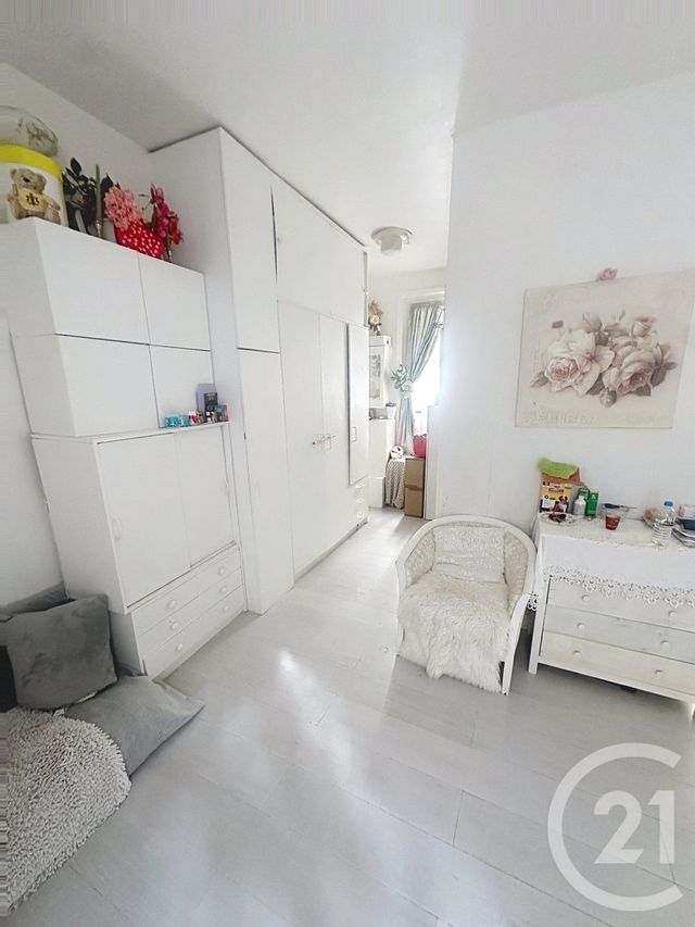 Appartement T1 à vendre - 1 pièce - 24.0 m2 - PARIS - 75015 - ILE-DE-FRANCE - Century 21 Charles Michels