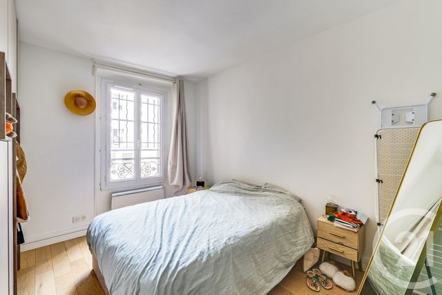 Appartement T2 à vendre - 3 pièces - 46.52 m2 - PARIS - 75015 - ILE-DE-FRANCE - Century 21 Charles Michels