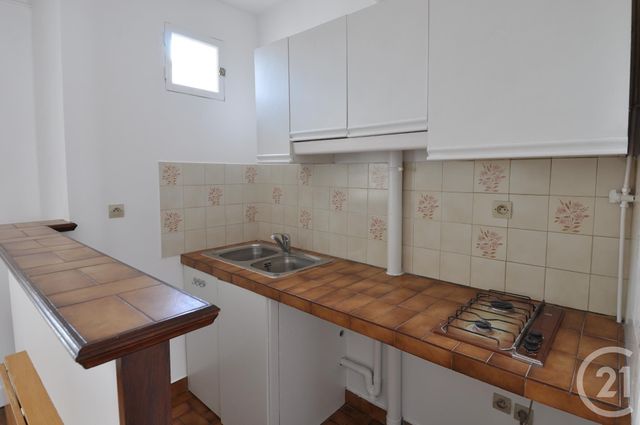 Appartement F2 à louer - 2 pièces - 34.18 m2 - PARIS - 75013 - ILE-DE-FRANCE - Century 21 Charles Michels