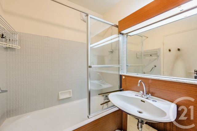 Appartement F4 à vendre - 4 pièces - 90.55 m2 - PARIS - 75015 - ILE-DE-FRANCE - Century 21 Charles Michels