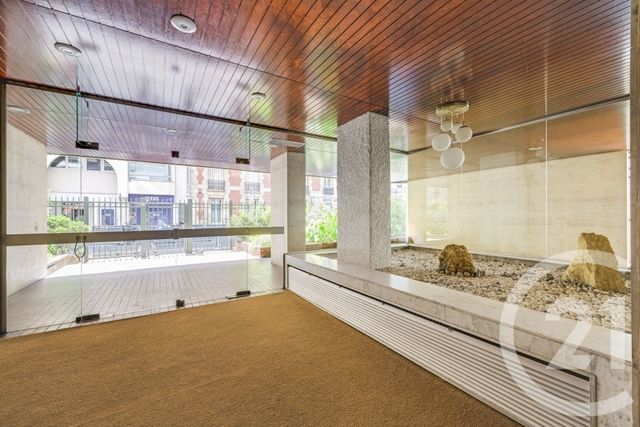 Appartement F4 à vendre - 4 pièces - 90.55 m2 - PARIS - 75015 - ILE-DE-FRANCE - Century 21 Charles Michels