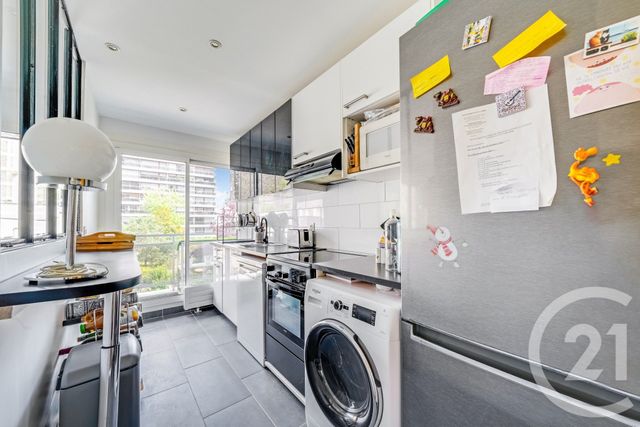 Appartement F3 à vendre - 3 pièces - 62.05 m2 - PARIS - 75015 - ILE-DE-FRANCE - Century 21 Charles Michels