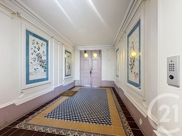 Appartement Studio à vendre - 1 pièce - 10.52 m2 - PARIS - 75015 - ILE-DE-FRANCE - Century 21 Charles Michels