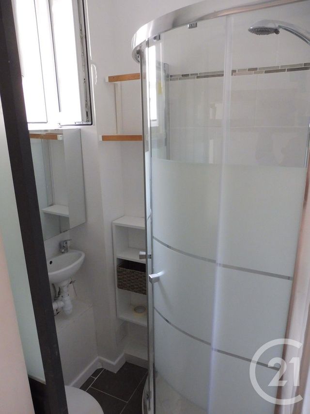 Appartement Studio à vendre - 1 pièce - 10.52 m2 - PARIS - 75015 - ILE-DE-FRANCE - Century 21 Charles Michels