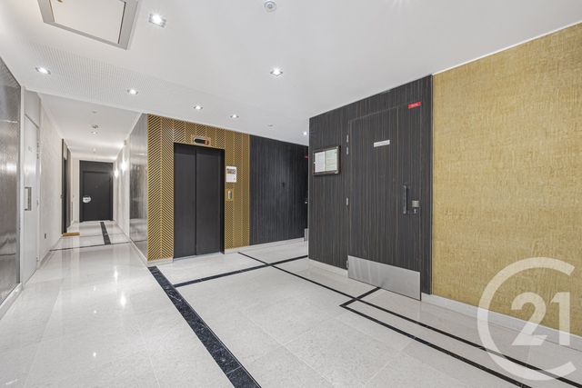 Appartement F3 à vendre - 3 pièces - 64.75 m2 - SURESNES - 92 - ILE-DE-FRANCE - Century 21 Charles Michels