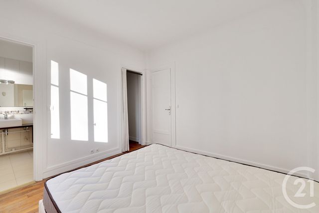 Appartement F3 à louer - 3 pièces - 66.06 m2 - PARIS - 75015 - ILE-DE-FRANCE - Century 21 Charles Michels