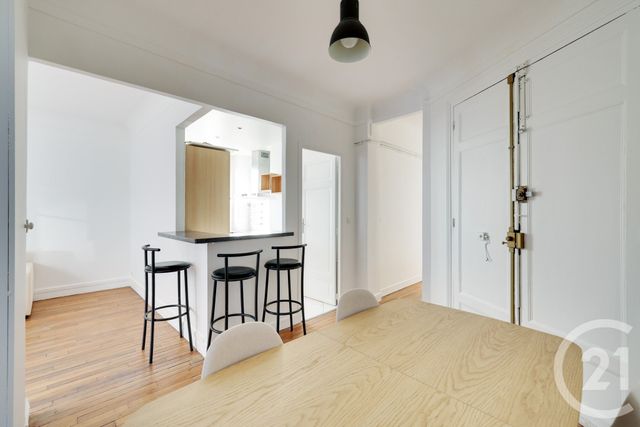 Appartement F3 à louer - 3 pièces - 66.06 m2 - PARIS - 75015 - ILE-DE-FRANCE - Century 21 Charles Michels