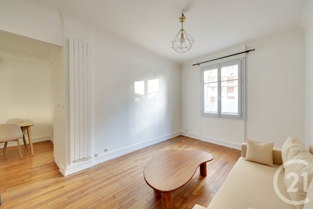 Appartement F3 à louer - 3 pièces - 66.06 m2 - PARIS - 75015 - ILE-DE-FRANCE - Century 21 Charles Michels