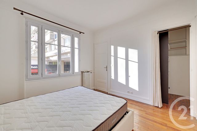 Appartement F3 à louer - 3 pièces - 66.06 m2 - PARIS - 75015 - ILE-DE-FRANCE - Century 21 Charles Michels