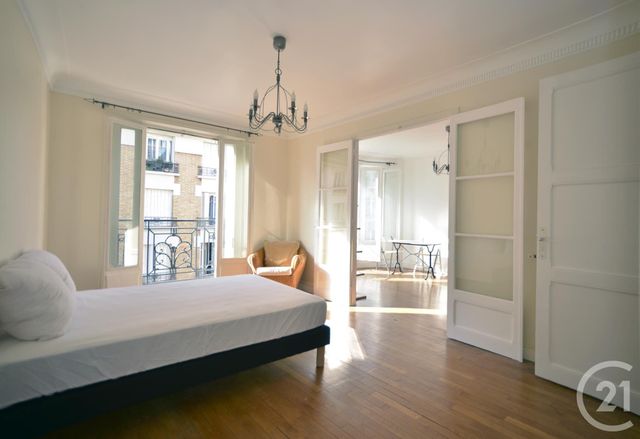Appartement F2 à louer - 2 pièces - 51.08 m2 - PARIS - 75015 - ILE-DE-FRANCE - Century 21 Charles Michels